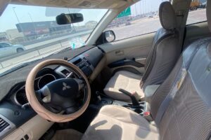 Mitsubishi Outlander 2009 (Silver)