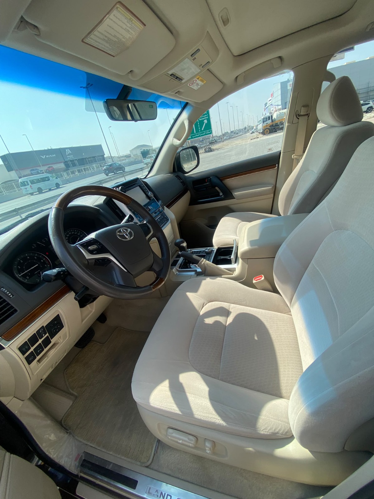 Toyota Land Cruiser GX-R 2018 (Black)