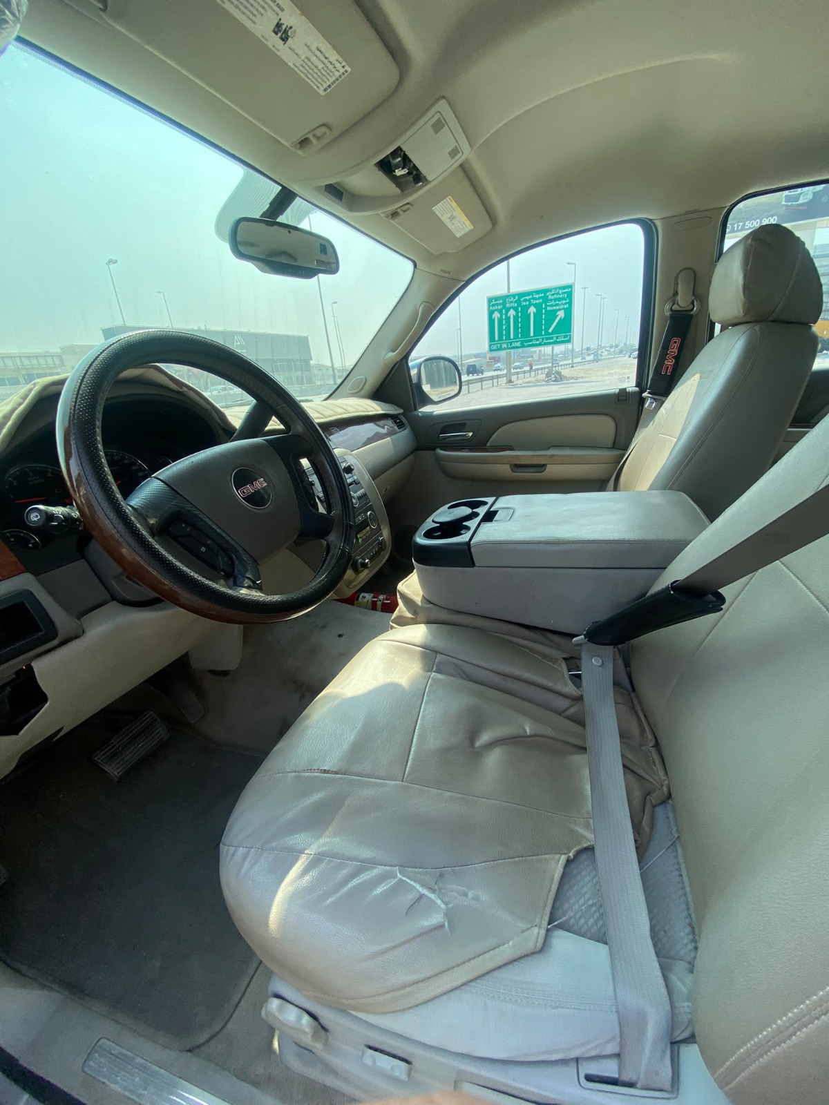 GMC Yukon 2008 (Silver)