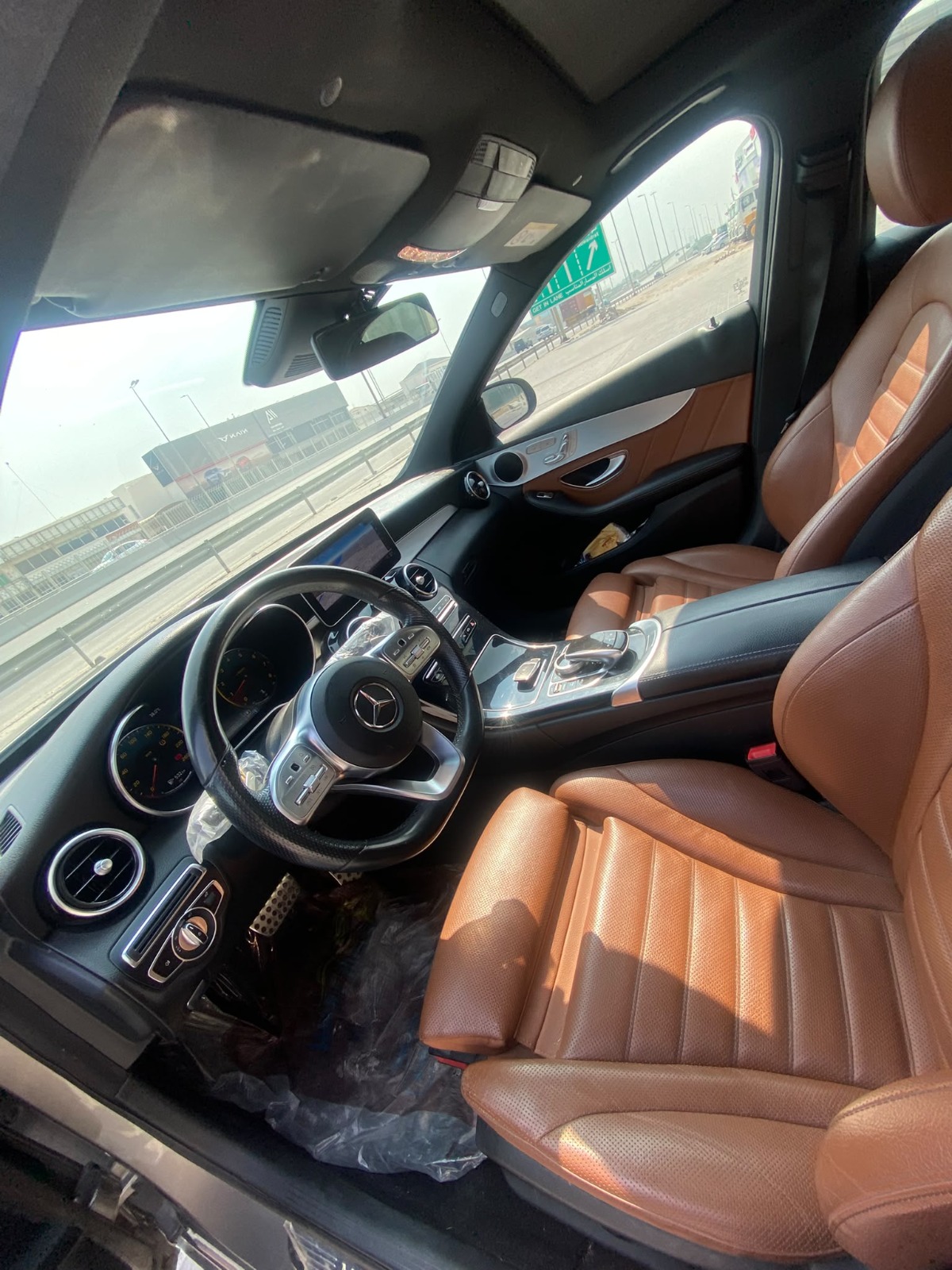 Mercedes Benz C-200 / 2019 (Silver)