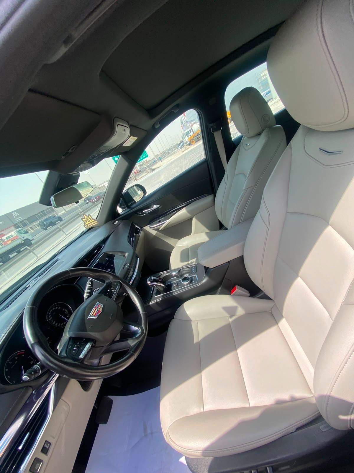 Cadillac XT4 / 2023 (Black)