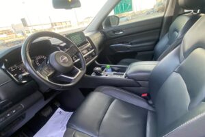 Nissan Pathfinder 2022 (Grey)