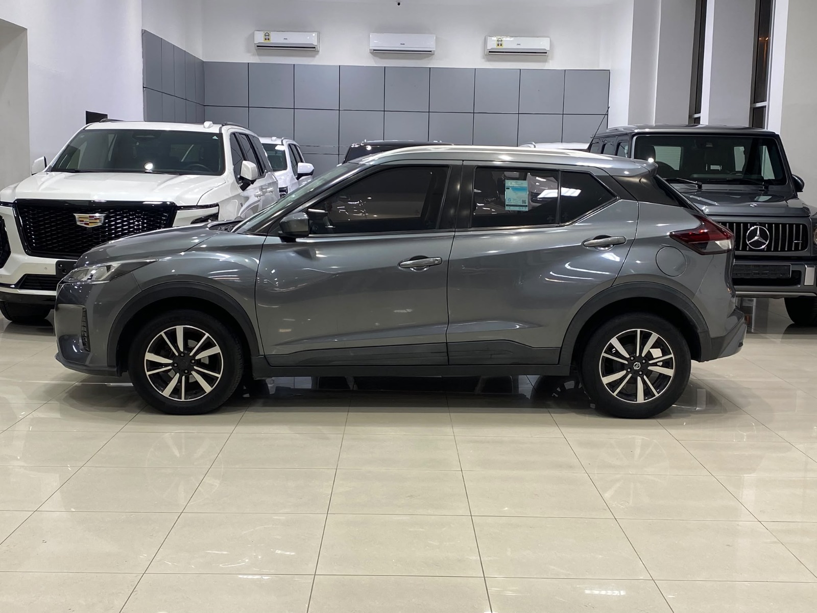 Nissan Kicks 2021 (Grey)