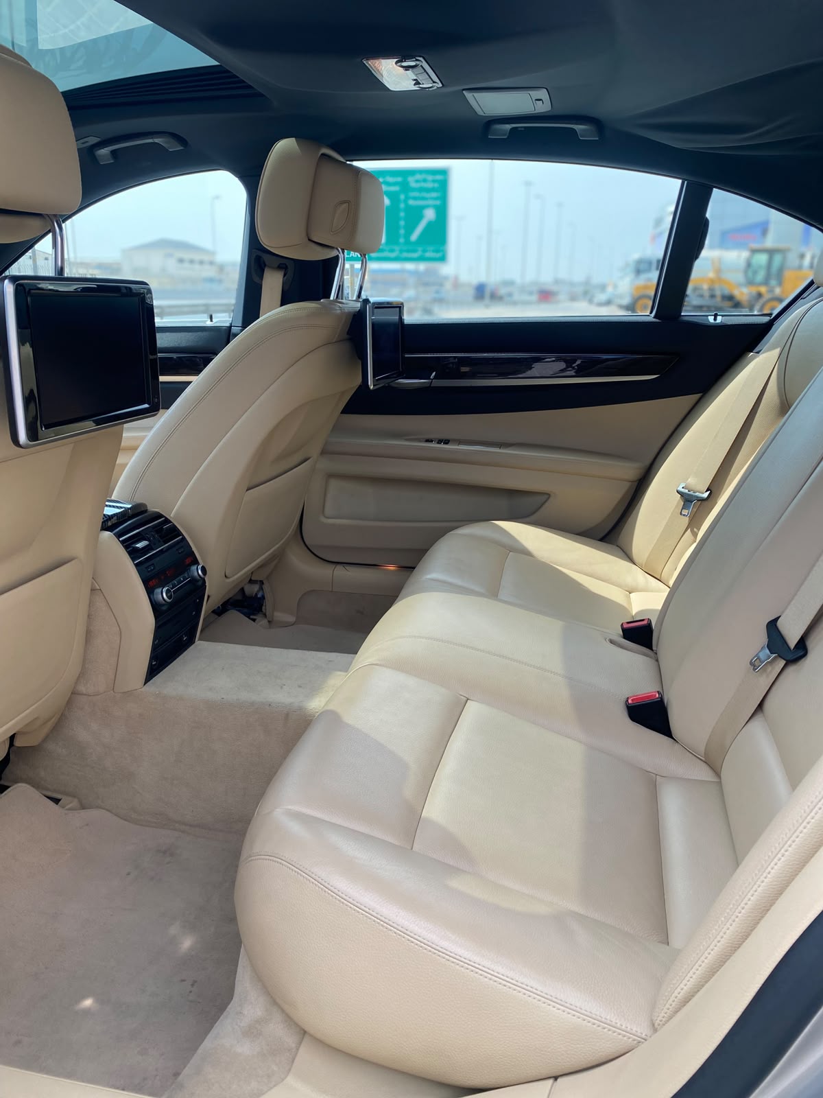 BMW 730Li 2015 (Silver)