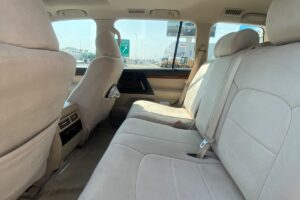 Toyota Land Cruiser GXR 2018 (Black)
