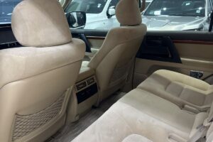 Toyota Land Cruiser GX-R 2015 (White)
