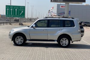Mitsubishi Pajero GLS 2020 (Silver)