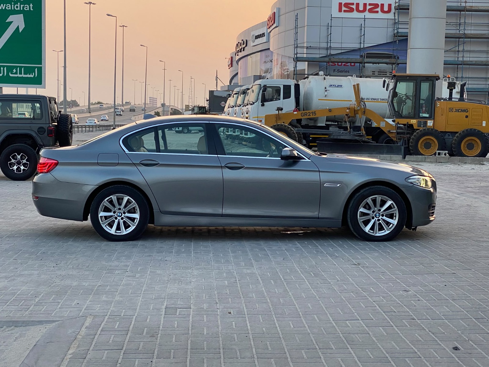 BMW 520i 2015 (Grey)