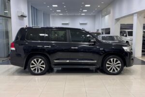 Toyota Land Cruiser VX-S 2016 (Black)