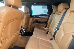 Porsche Cayenne GTS 2014 (White)