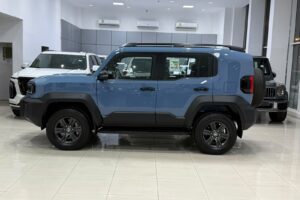 Toyota FJ-Cruiser 2027 (Blue)
