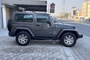 Jeep Wrangler Sahara 2017 (Grey)