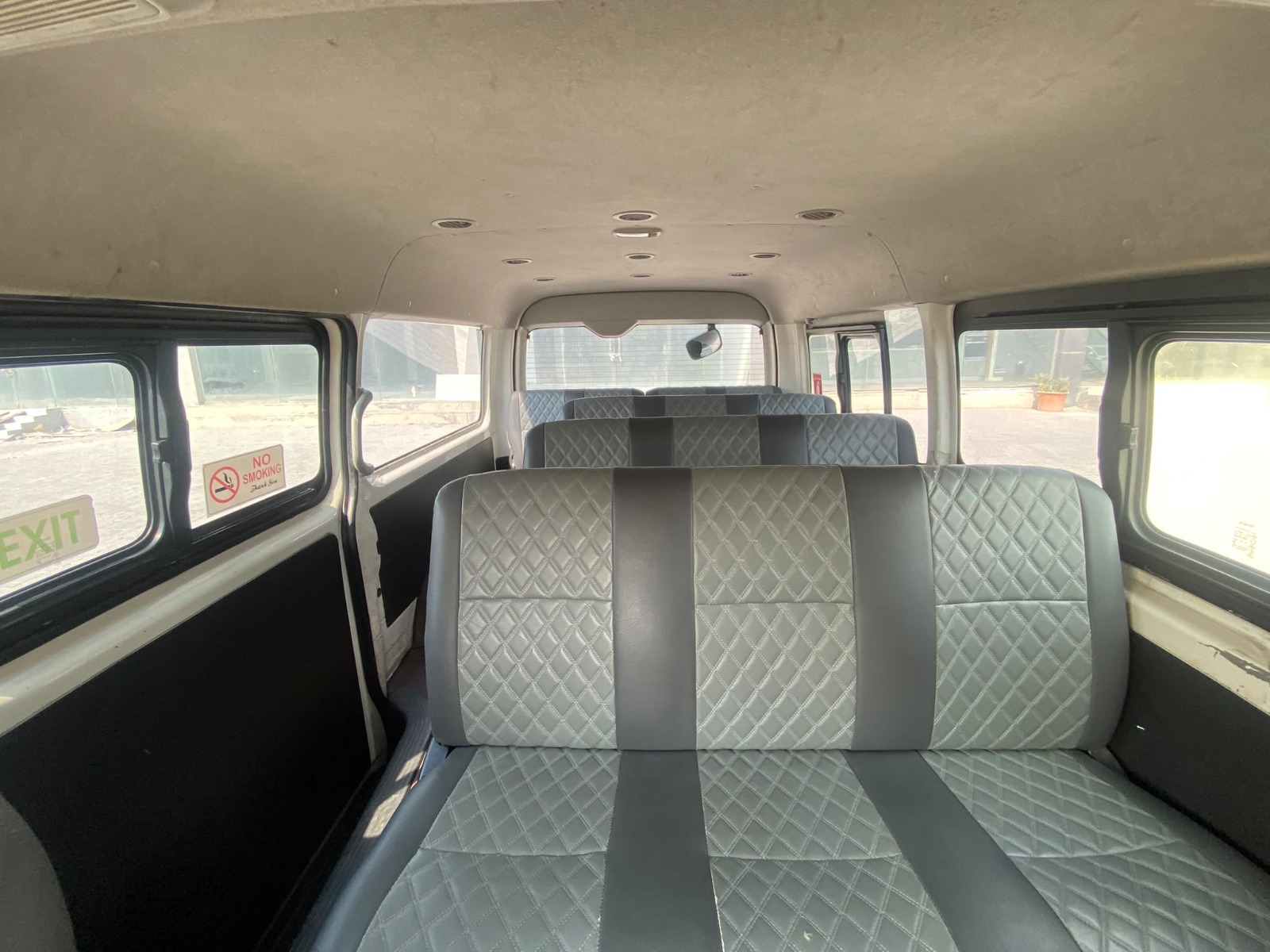 Toyota Hiace / 2016 (White)