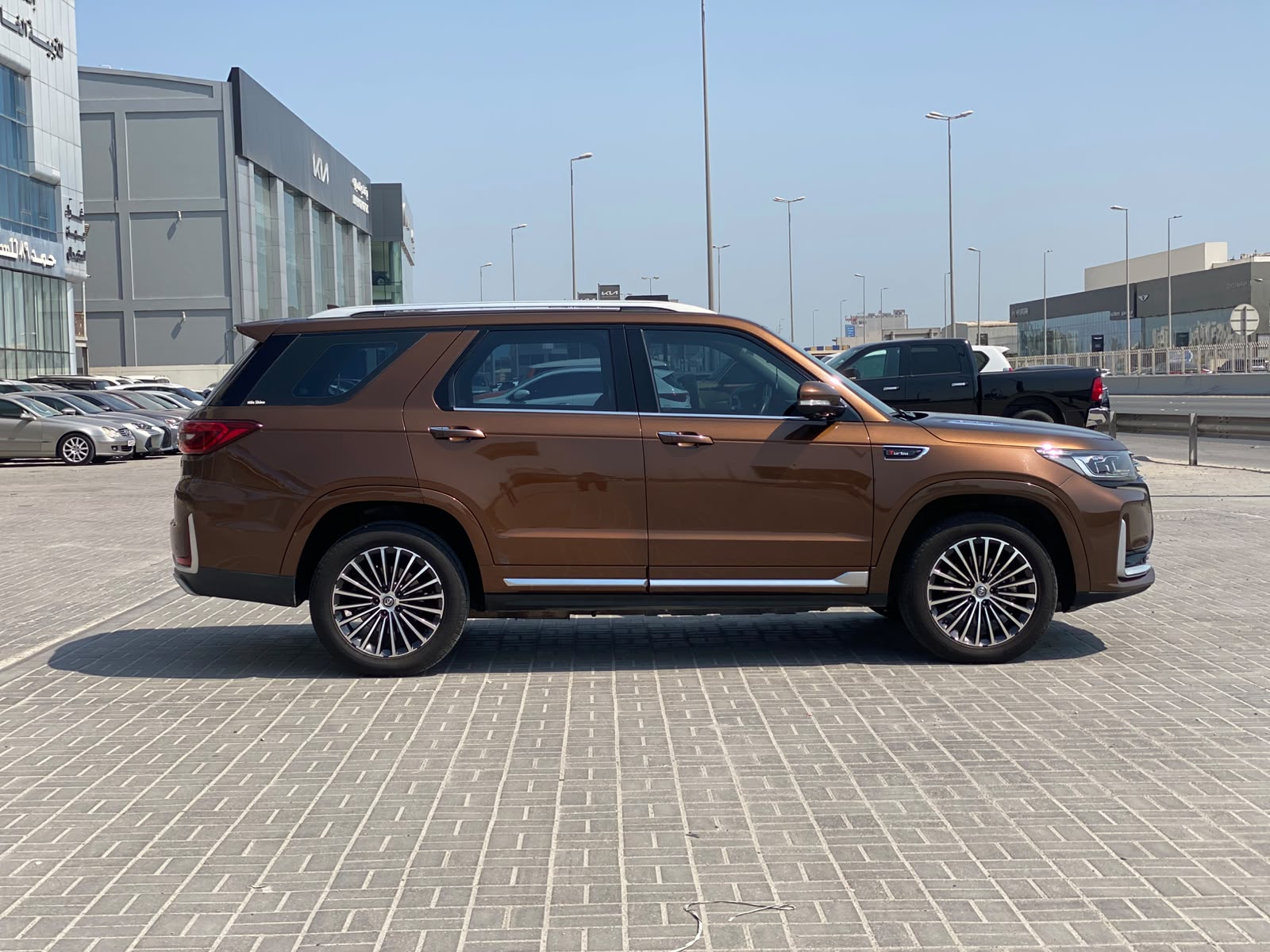 Changan CS-95 2021 (Brown)