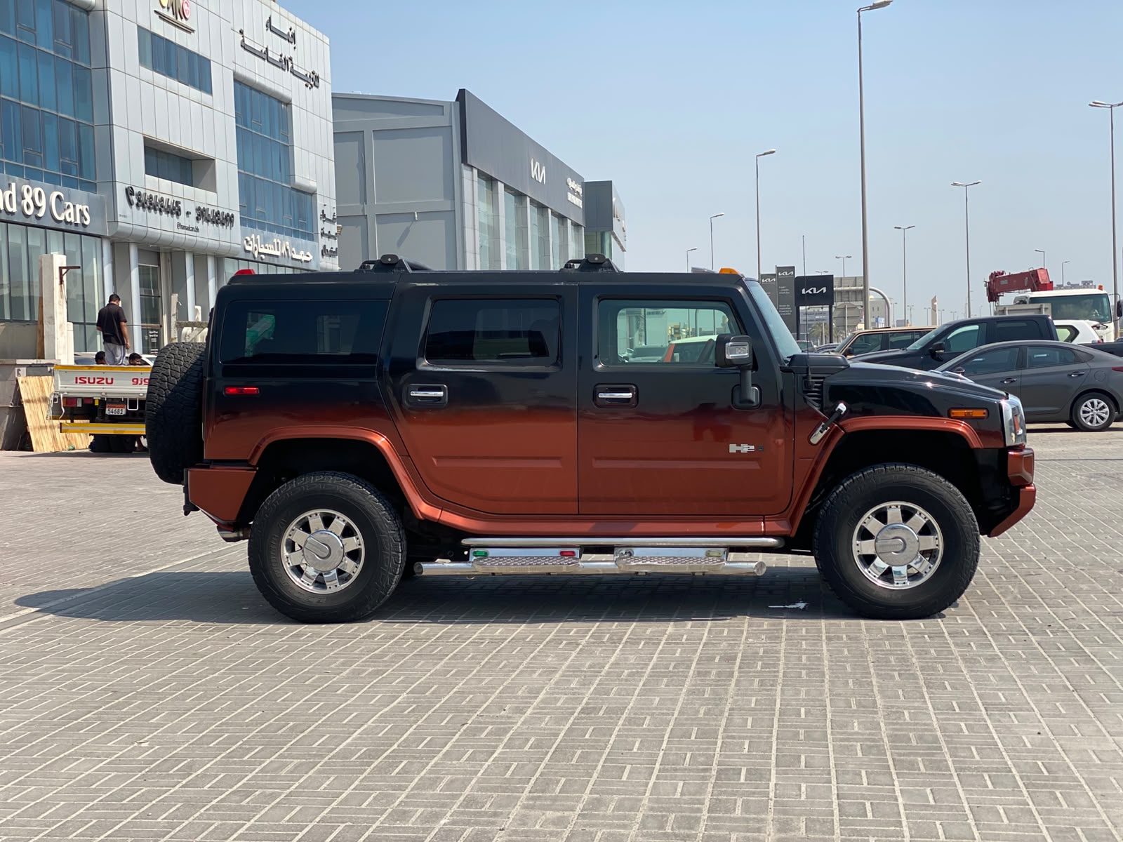 Hummer H2 / 2008 (Black & Orange)
