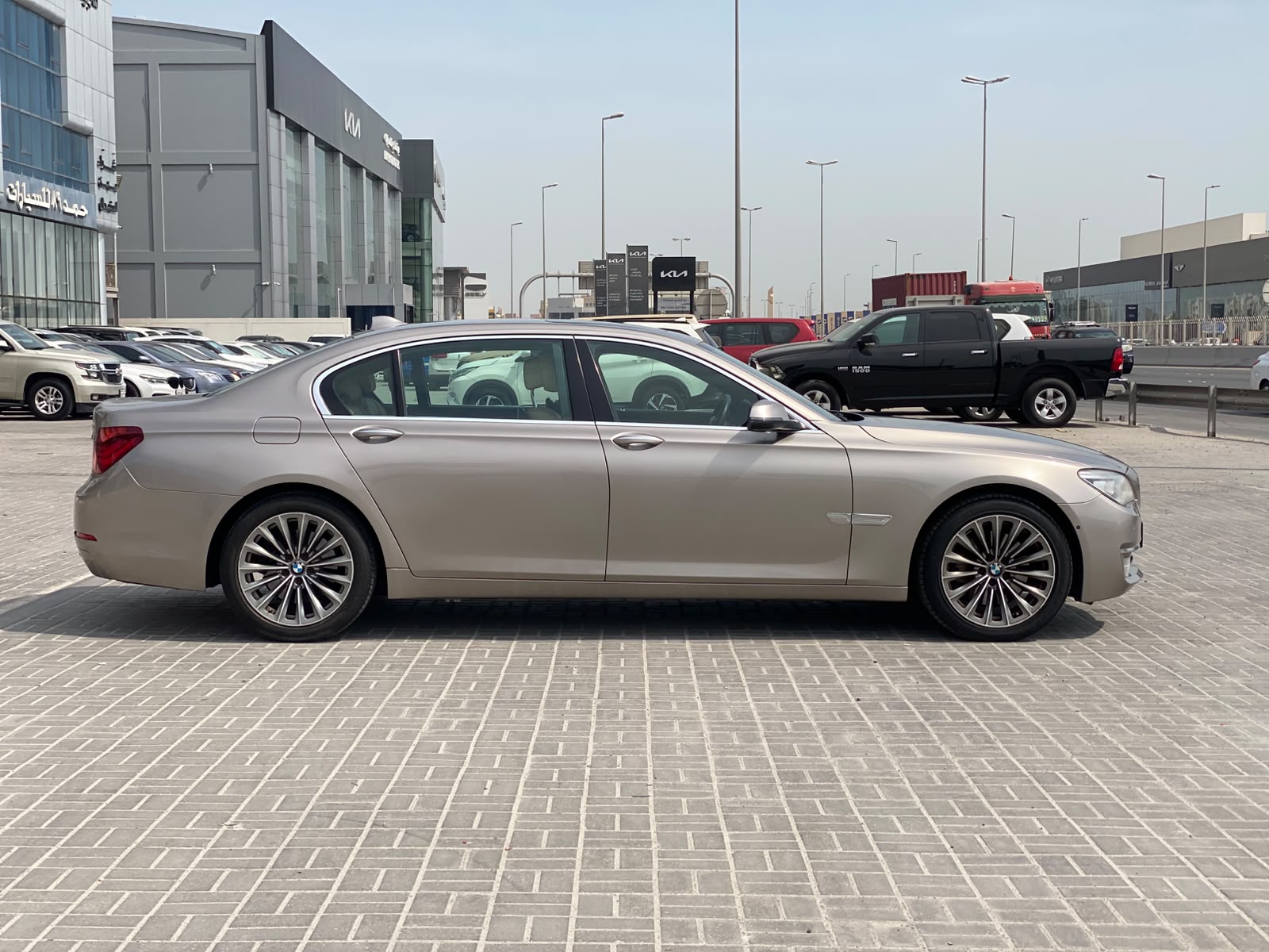 BMW 730Li 2015 (Silver)