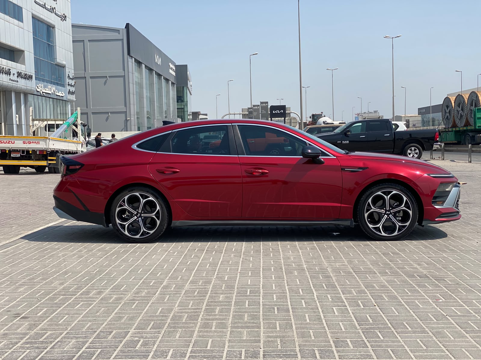 Hyundai Sonata 2025 (Red)