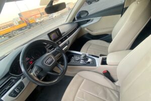 Audi A4 / 2019 (Blue)