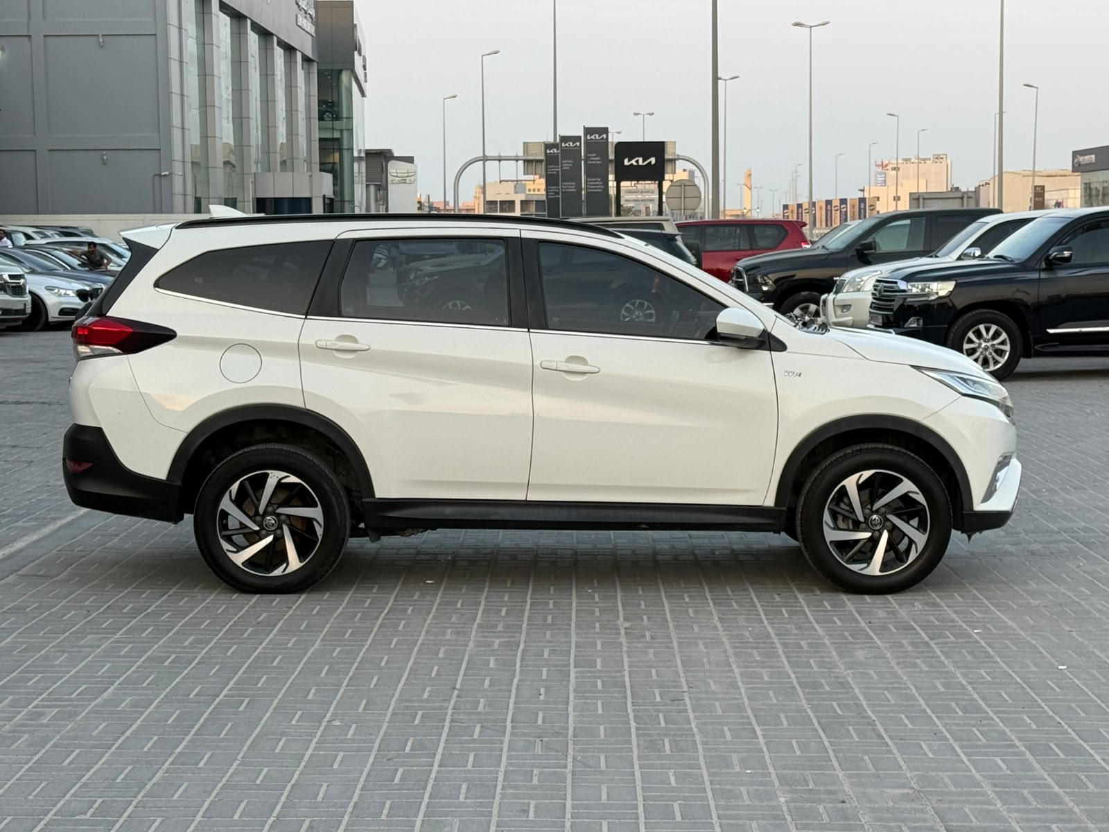 Toyota Rush 2020 (White)