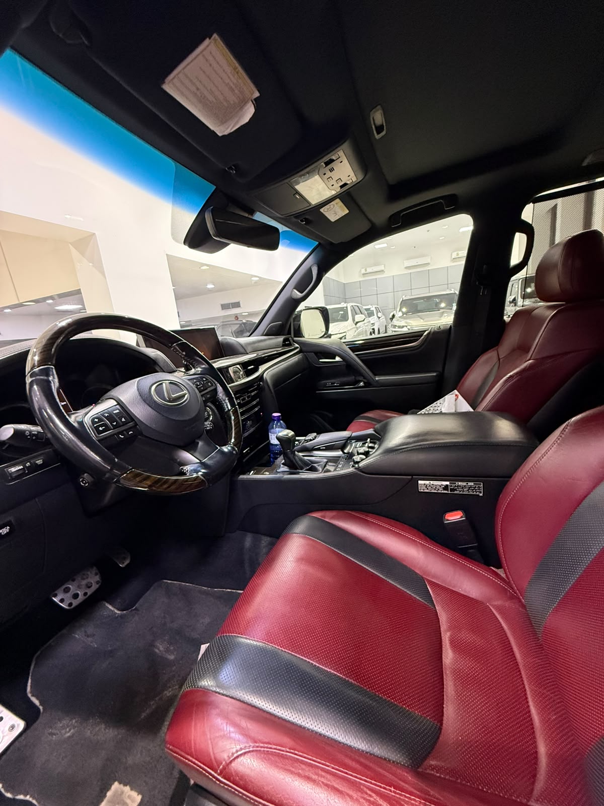 Lexus LX-570 S 2018 (Black)