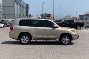Toyota Land Cruiser VX-R 2014 (Beige)