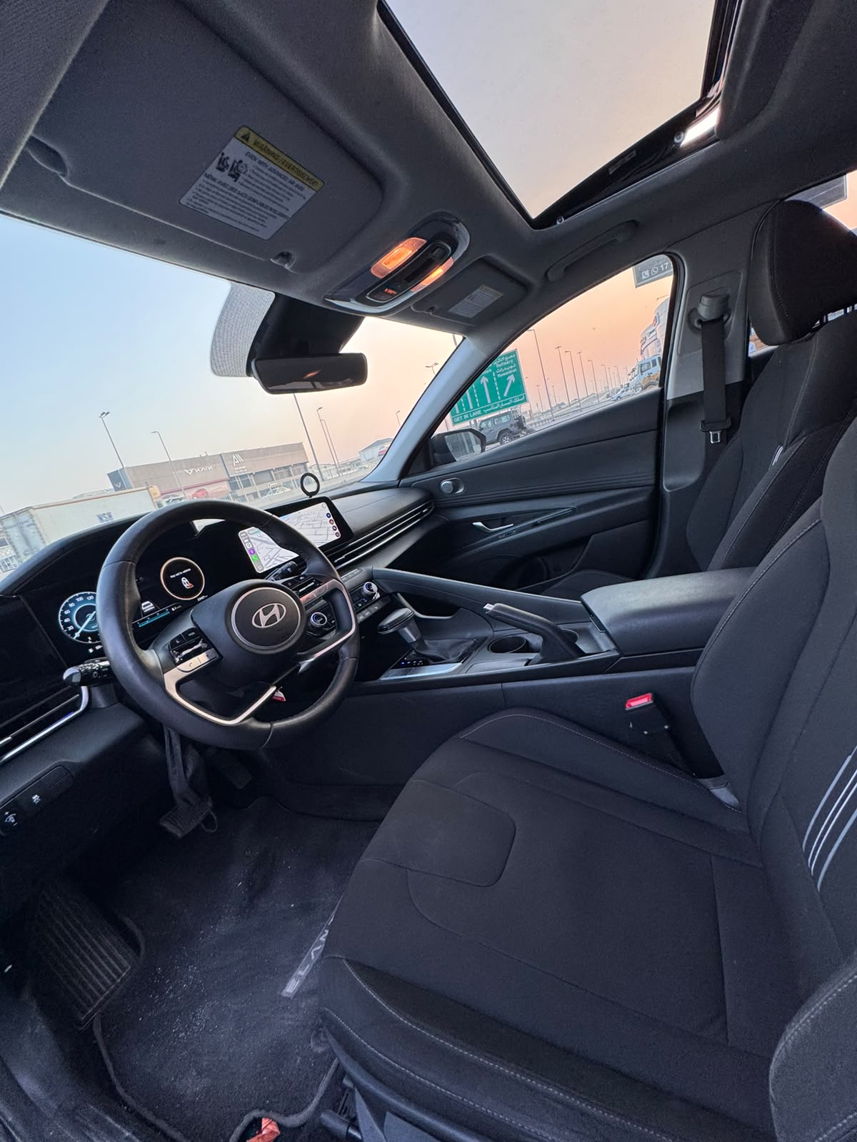 Hyundai Elantra 2025 (Black)