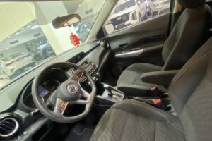Nissan Kicks 2021 (Grey)