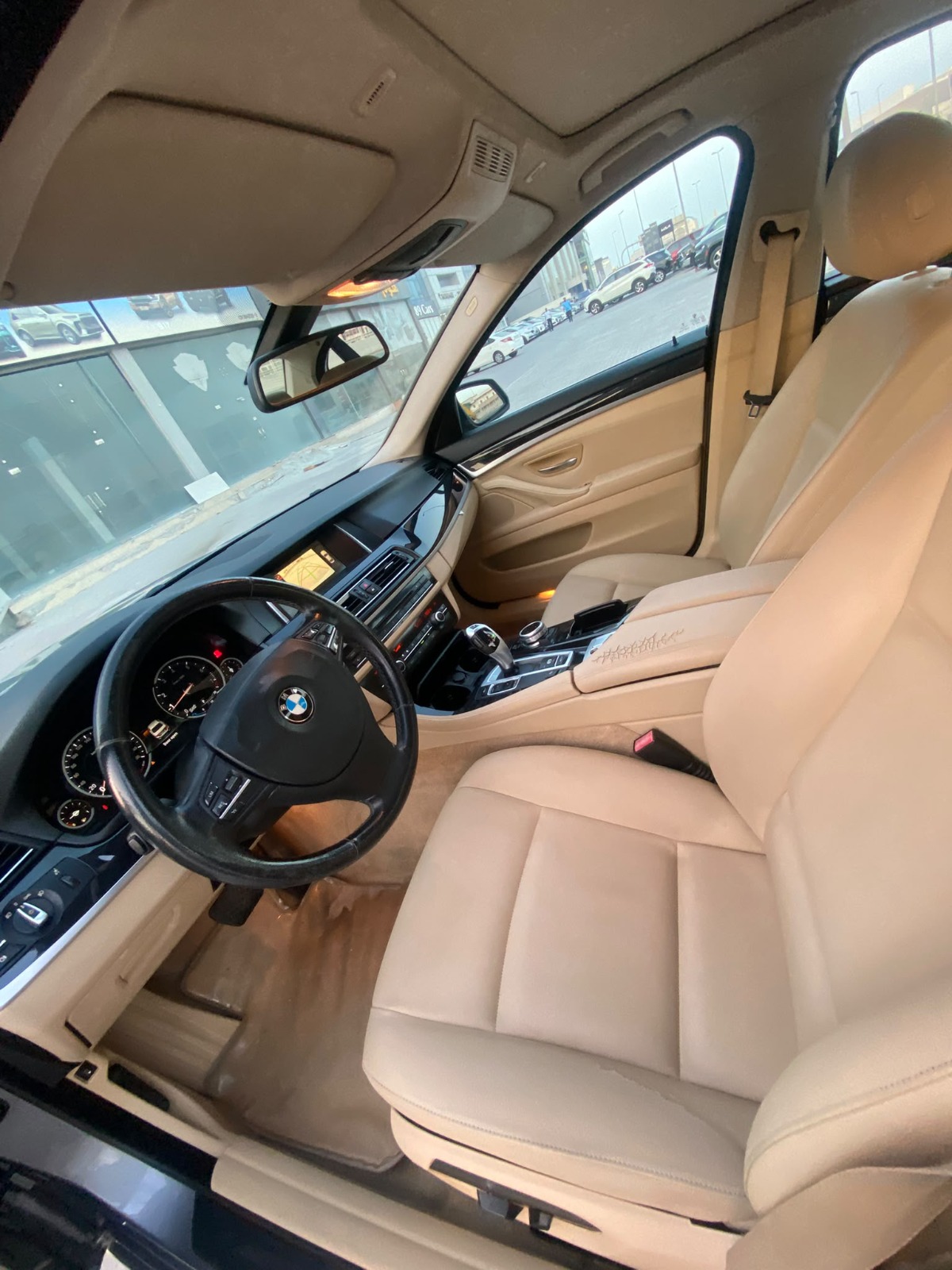 BMW 520i 2015 (Grey)