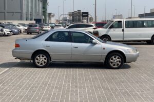 Toyota Camry 2002 (Silver)