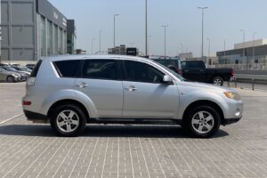 Mitsubishi Outlander 2009 (Silver)