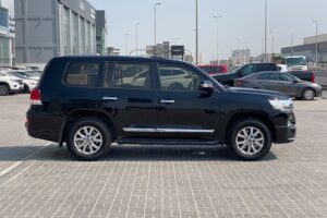 Toyota Land Cruiser GX-R 2018 (Black)