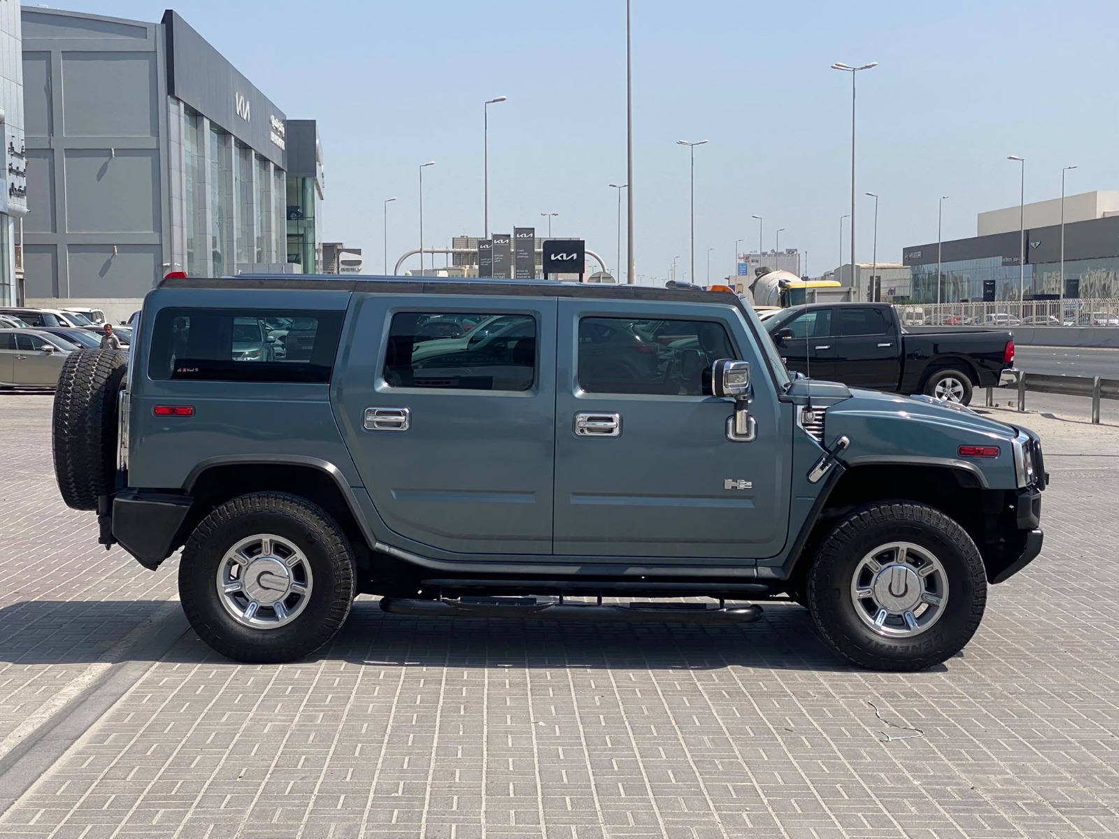 Hummer H2 / 2007 (Grey)