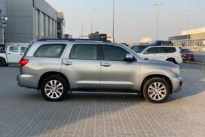 Toyota Sequoia 2012 (Silver)