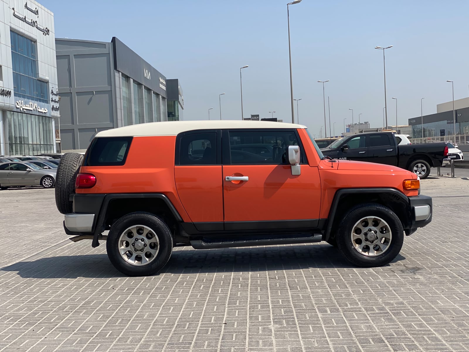 Toyota FJ-Cruiser 2013 (Orange)