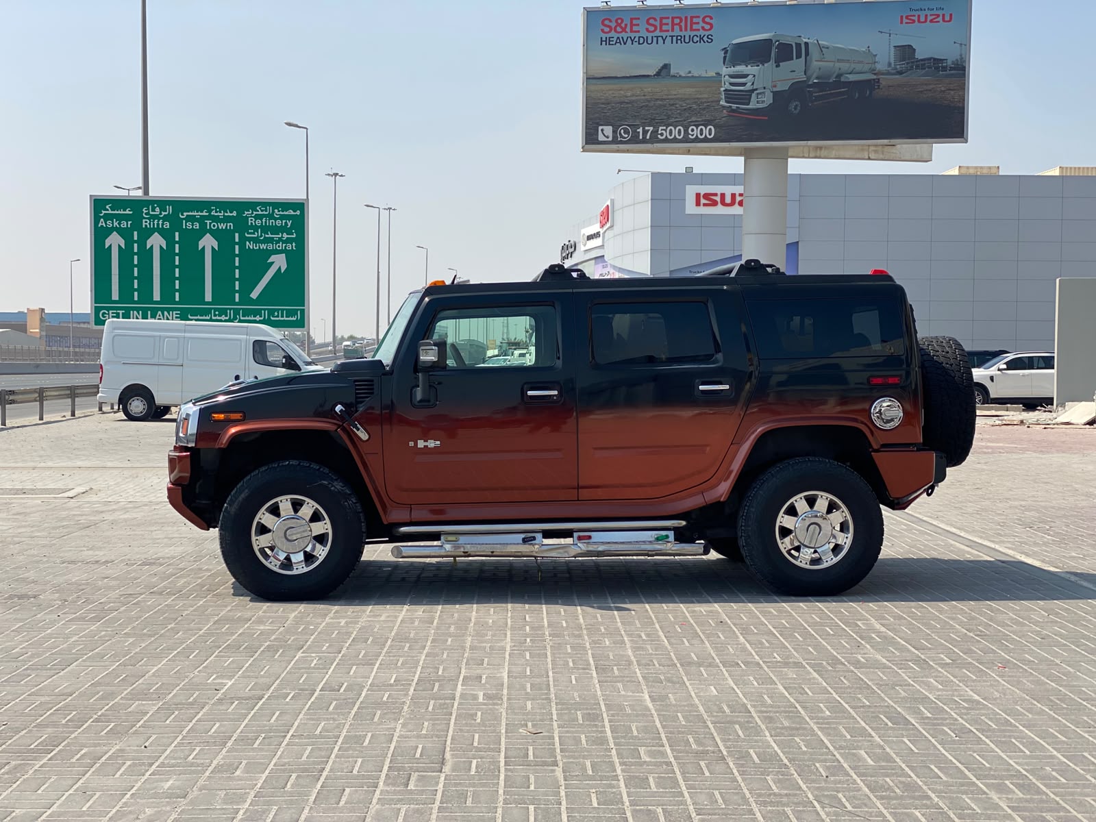 Hummer H2 / 2008 (Black & Orange)
