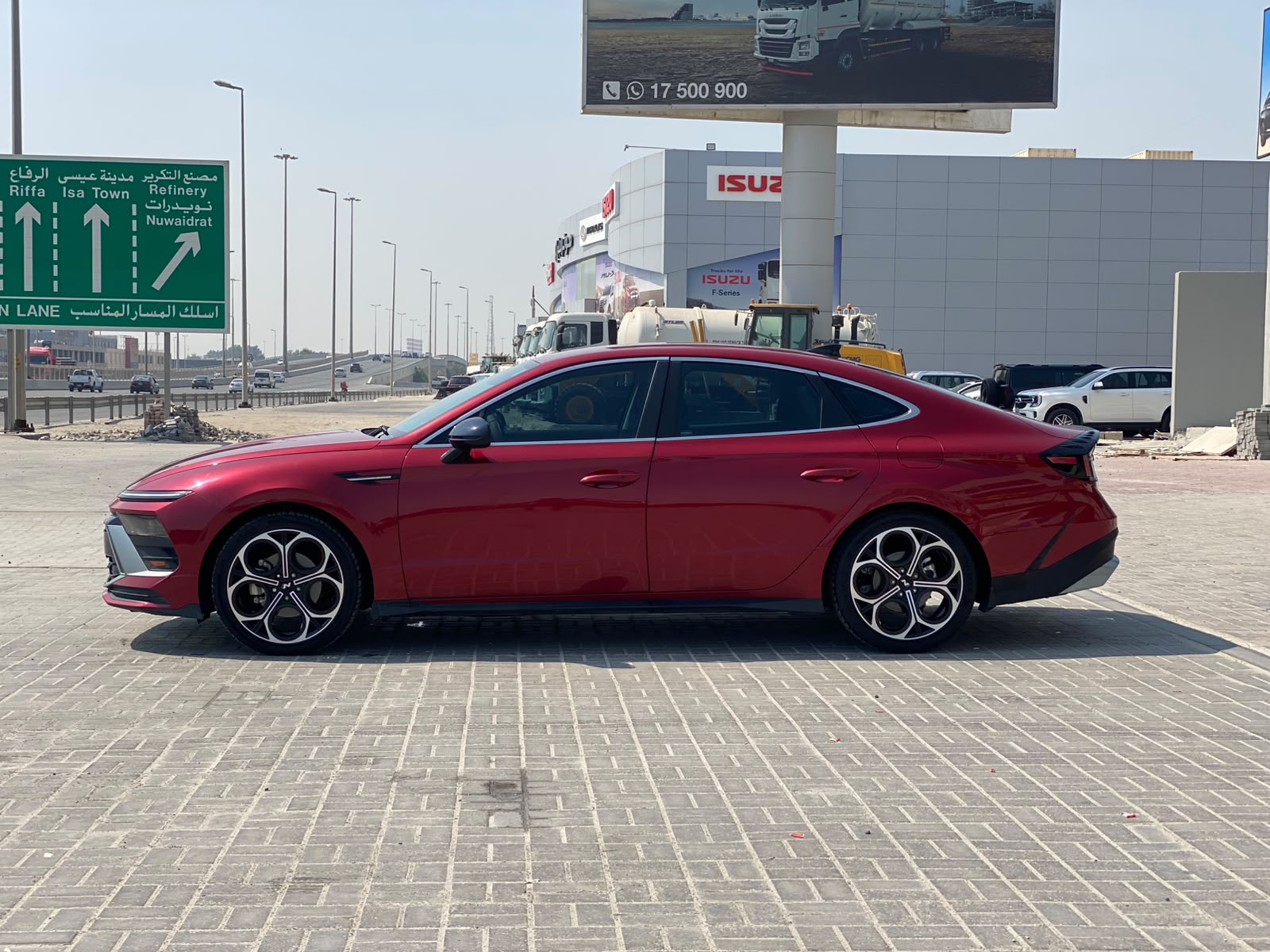Hyundai Sonata 2025 (Red)