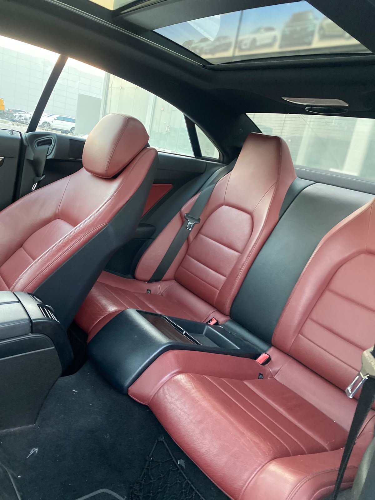 Mercedes Benz E-350 / 2012 (White)