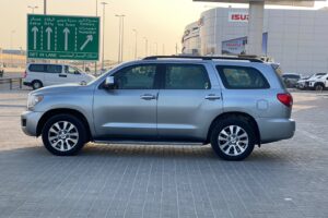 Toyota Sequoia 2012 (Silver)
