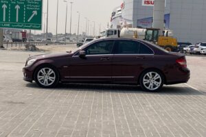 Mercedes Benz C-200 / 2009 (Maroon)
