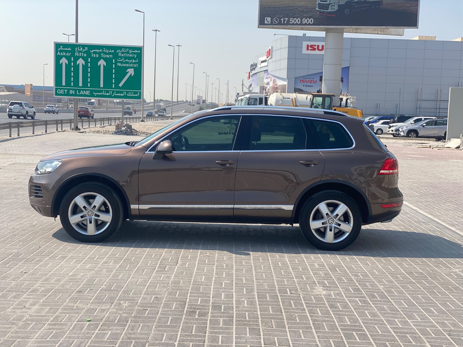Volkswagen Touareg 2014 (Brown)