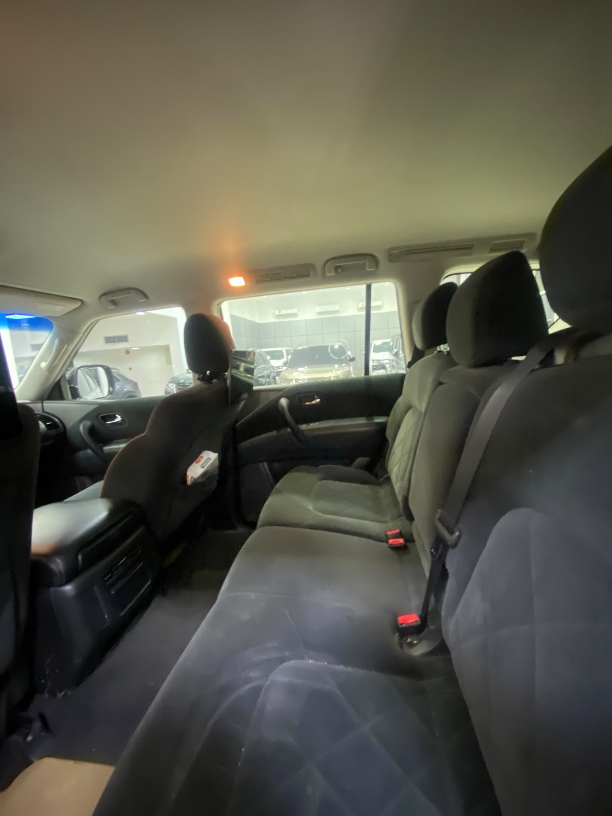 Nissan Patrol XE 2017 (Silver)