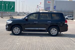 Toyota Land Cruiser GX-R 2018 (Black)