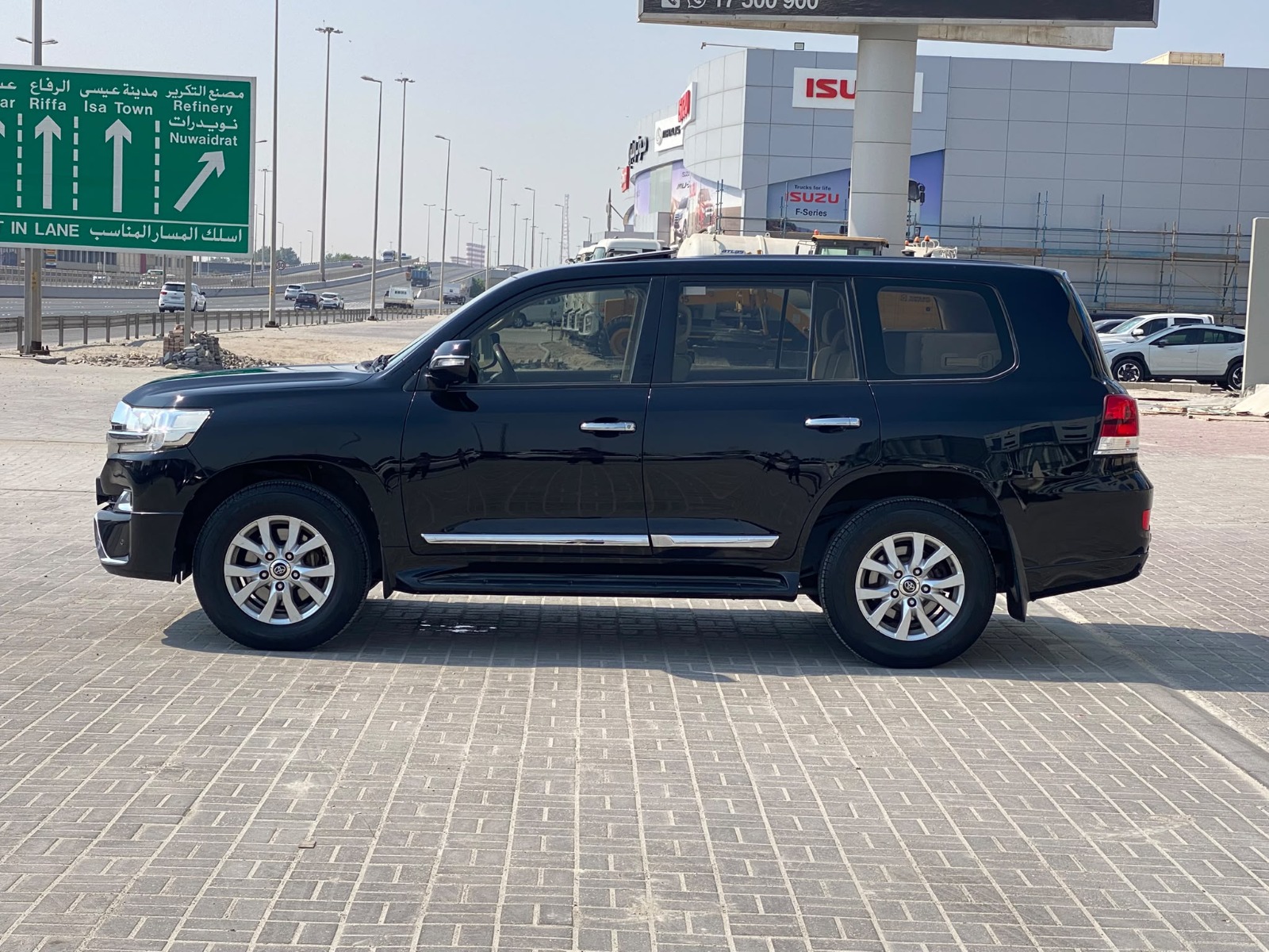 Toyota Land Cruiser GX-R 2018 (Black)