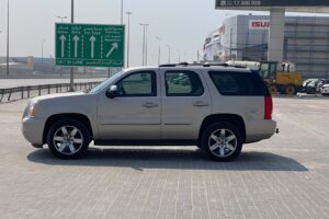GMC Yukon 2008 (Silver)