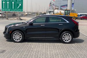 Cadillac XT4 / 2023 (Black)