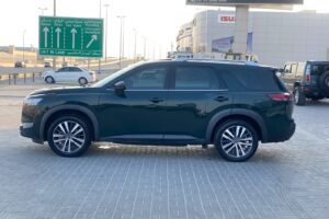 Nissan Pathfinder 2022 (Grey)