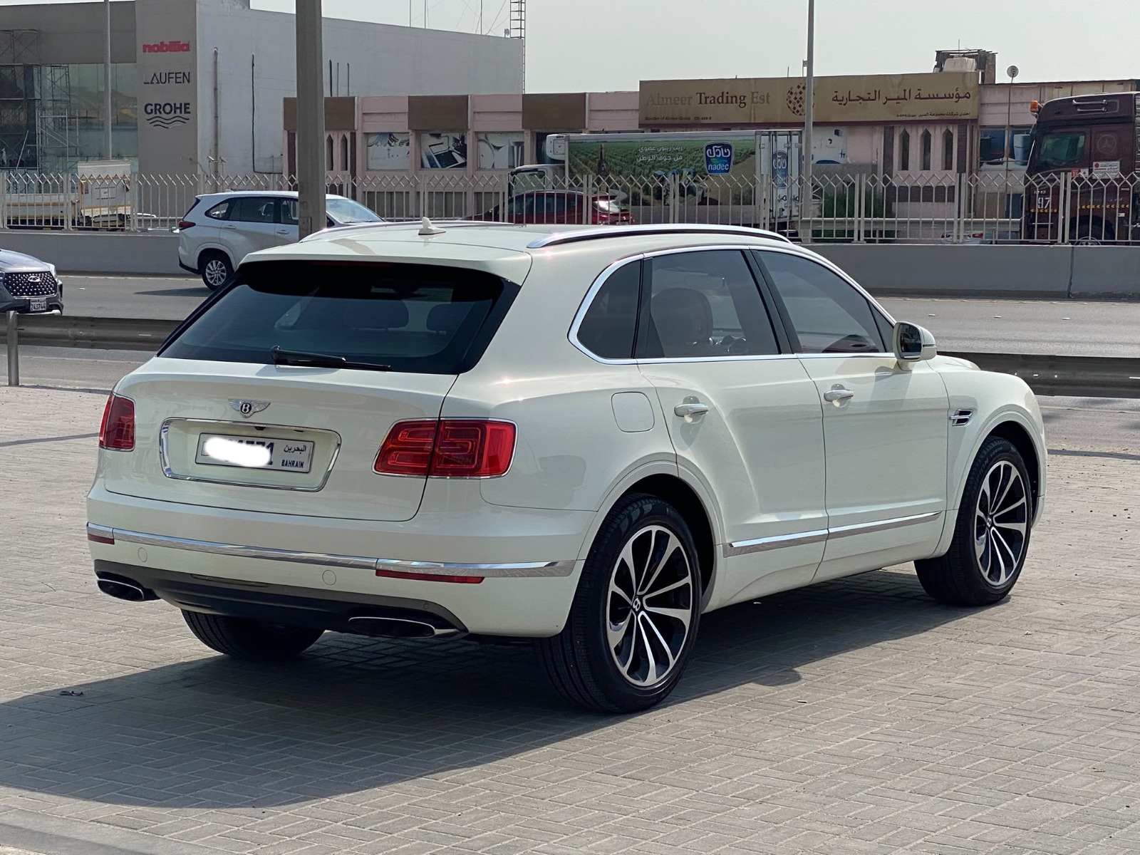 Bentley Bentayga 2017 (White)