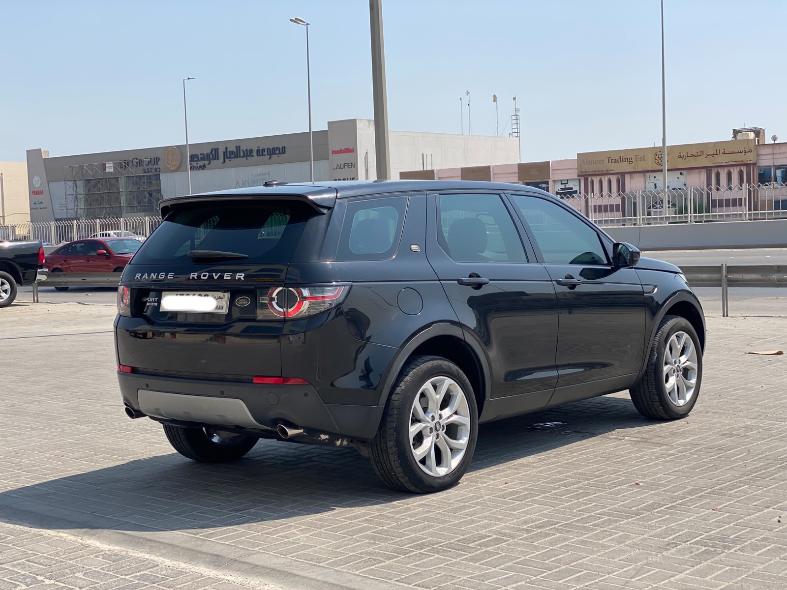 Land Rover Discovery Sport 2015 (Black)