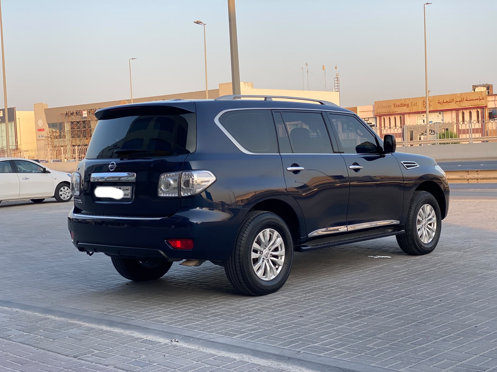 Nissan Patrol XE 2019 (Blue)