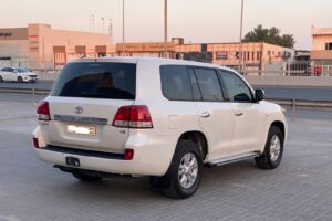 Toyota Land Cruiser GX-R 2010 (White)